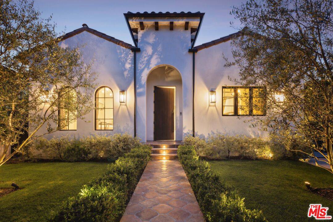 361  N Laurel Ave 4BR Beverly Grove La