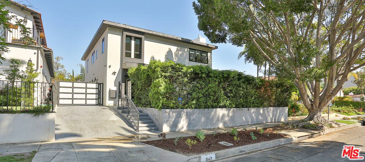 842 S Ogden Dr 4BR Hancock Park La