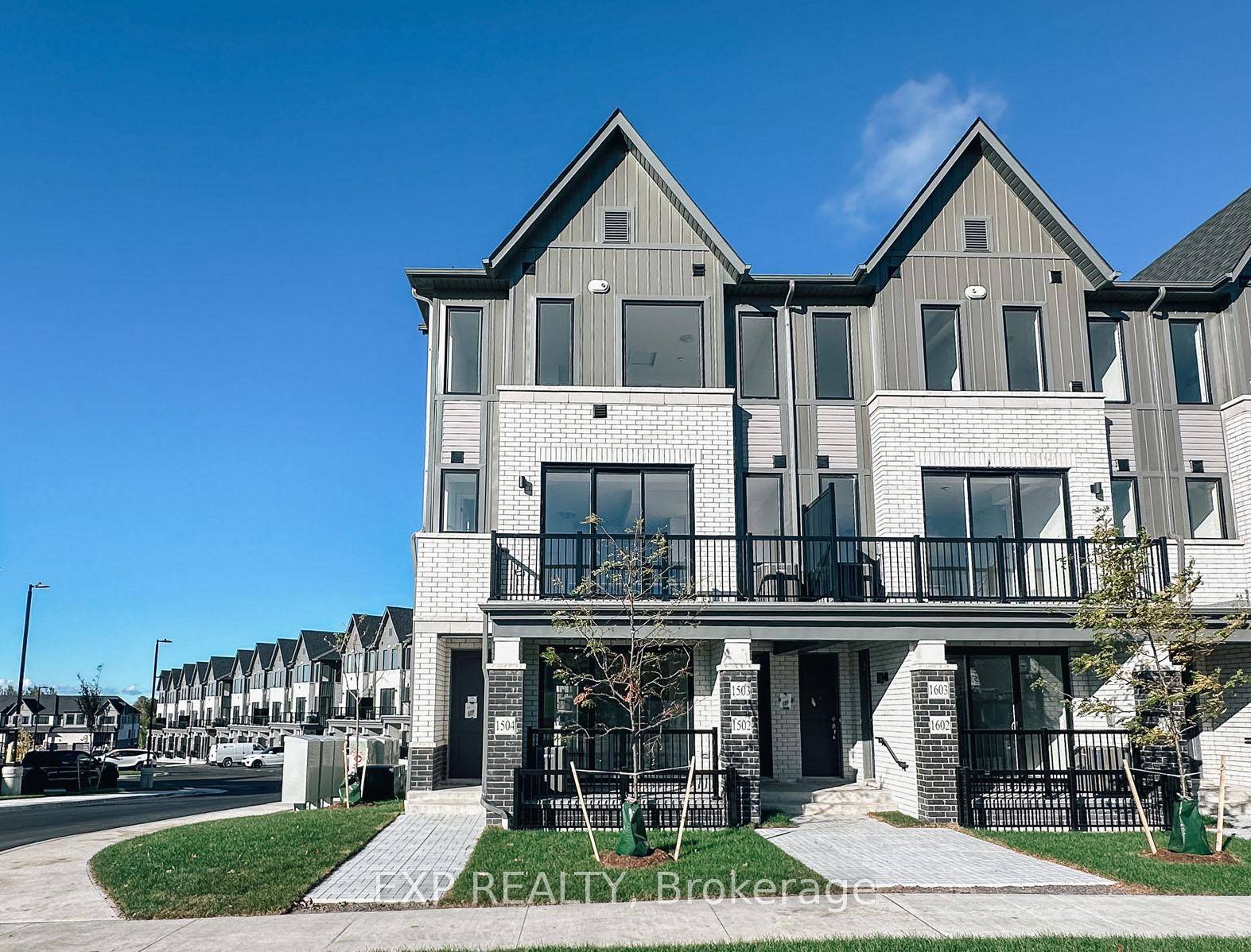Do not miss your chance to lease this brand new, upper two story end unit apartment townhouse featuring 2 spacious bedrooms and 1.