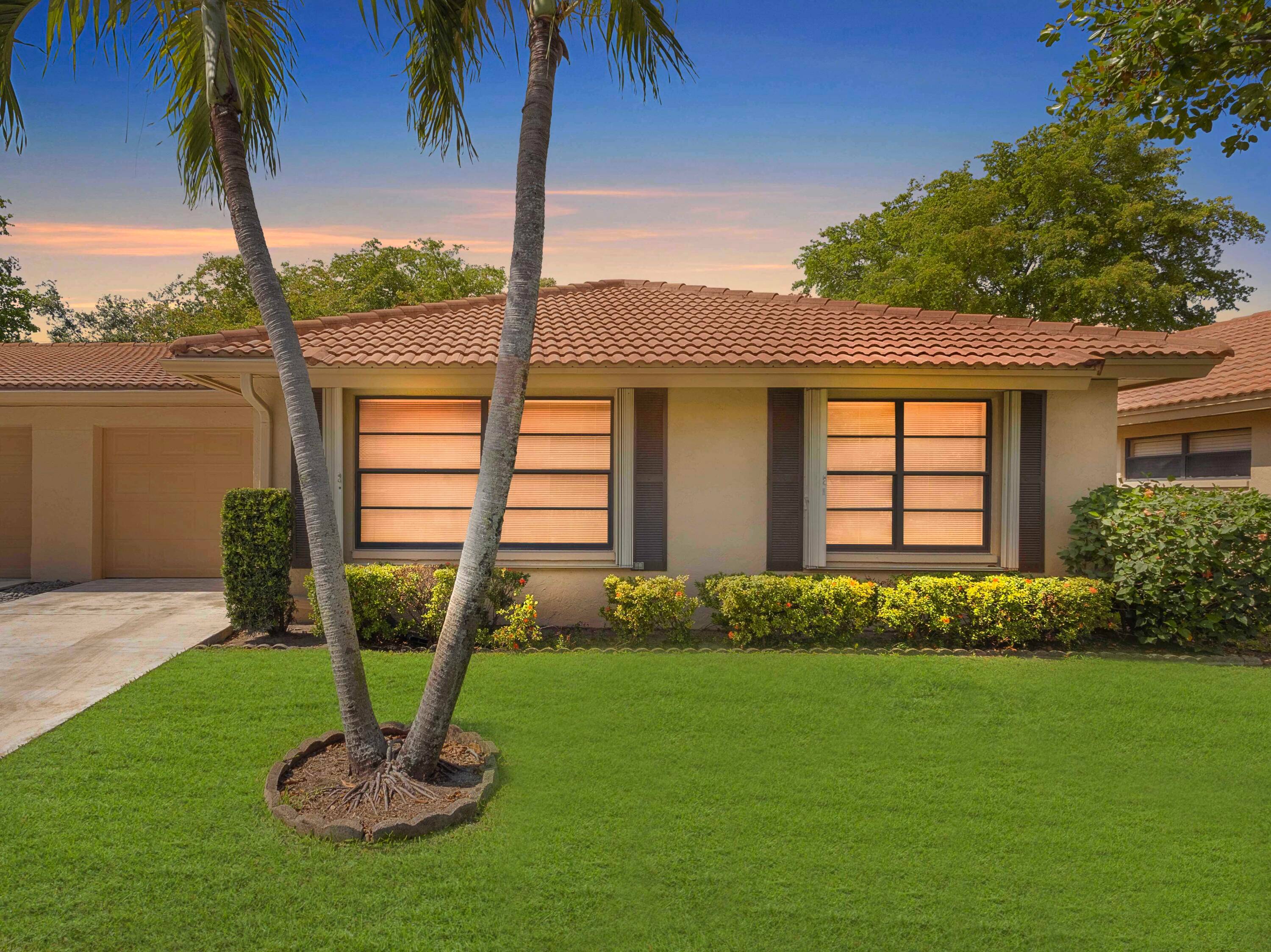 Well maintained villa in a prime location with no rear neighbors for added privacy.
