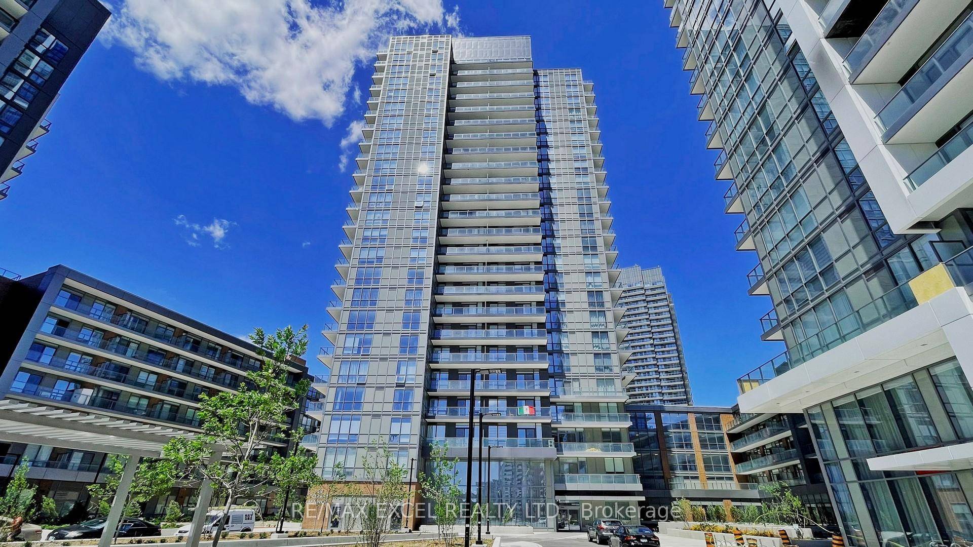 Luxury Building Located At Don Mills Sheppard, Walk To Subway Station, Fairview Shopping Mall, Public Library, Highway 401 404, Ttc, Community Centre, 1Bedroom 1Den With Sliding Door Can Be Second ...