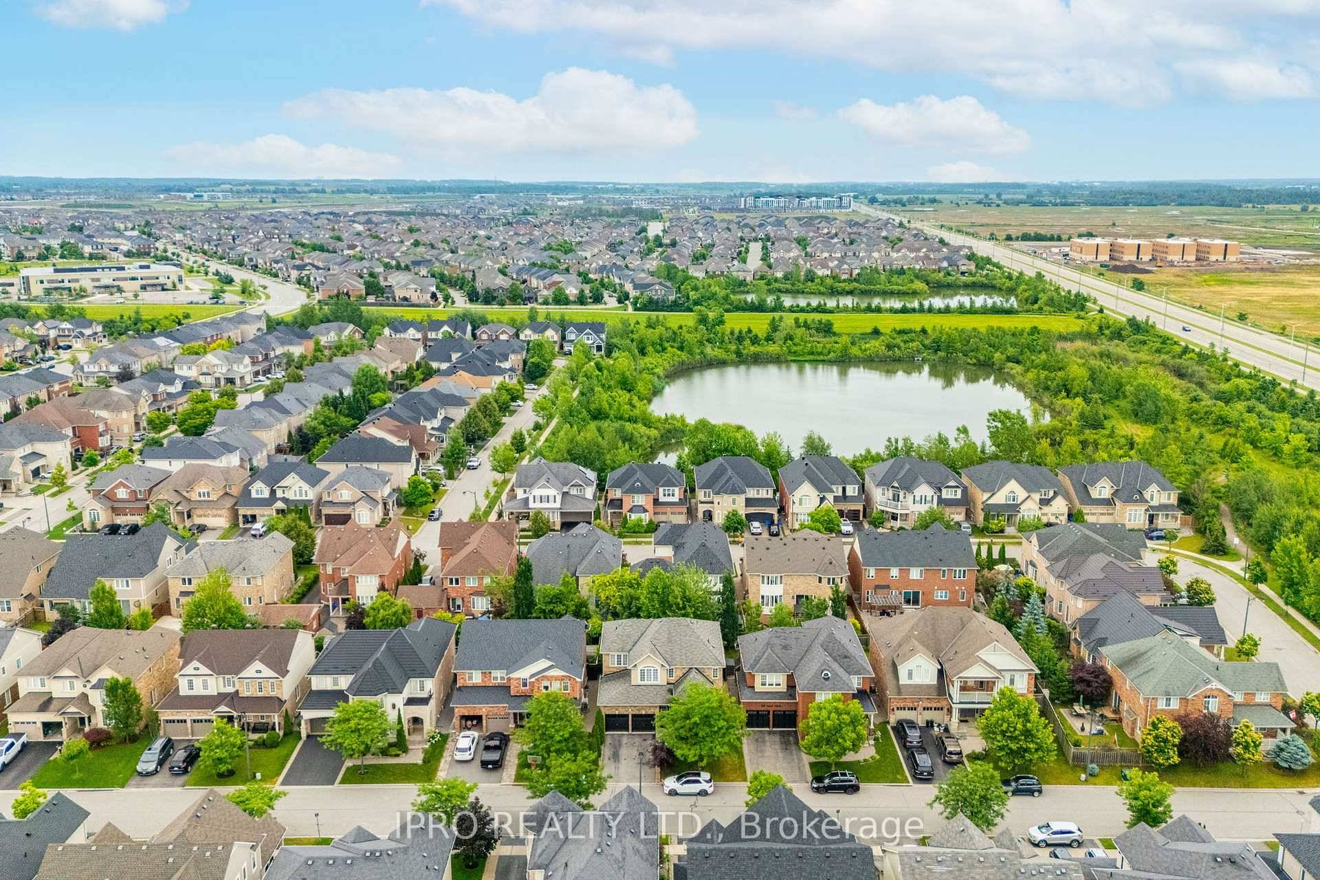 Welcome To This Executive Detached Nestled In Milton's Coveted Community !