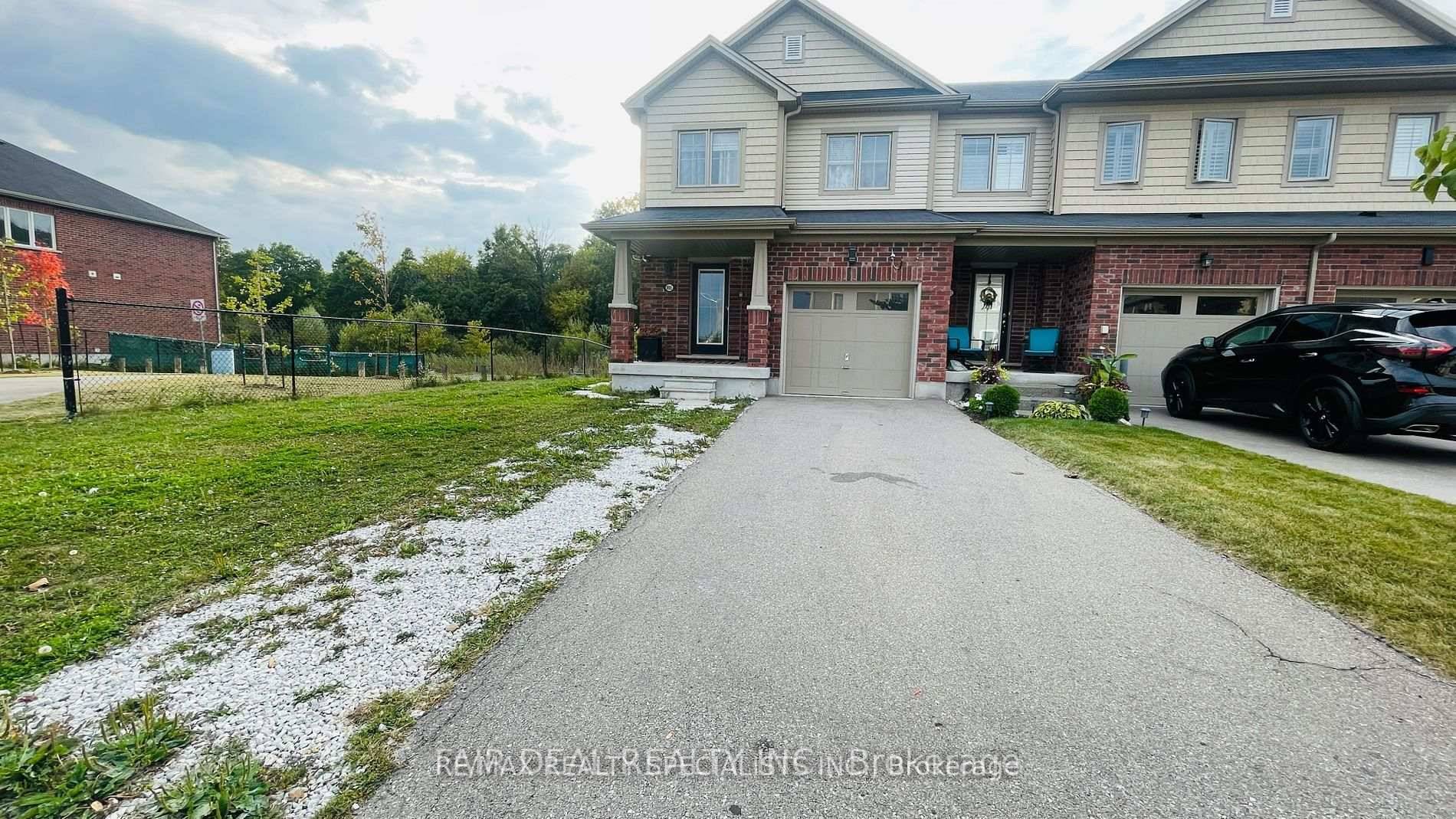 Discover this exclusive three bedroom, three bathroom end unit townhouse nestled in the highly sought after area of Niagara Falls.