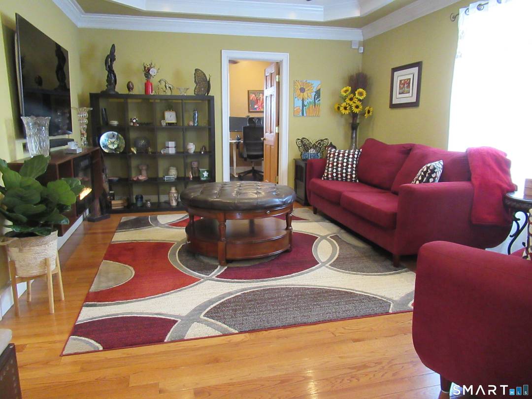 SCHEDULE THE MOVERS AS YOU HAVE ARRIVED AT YOUR DESTINATION !