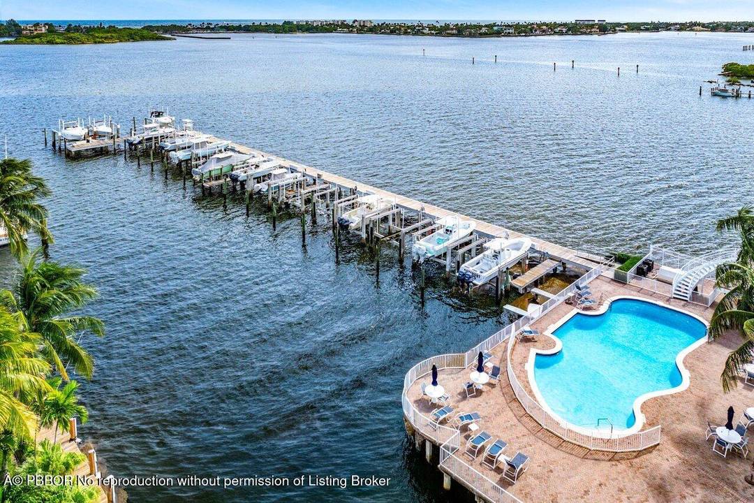 The ultimate boater's retreat just steps from the Intracoastal !