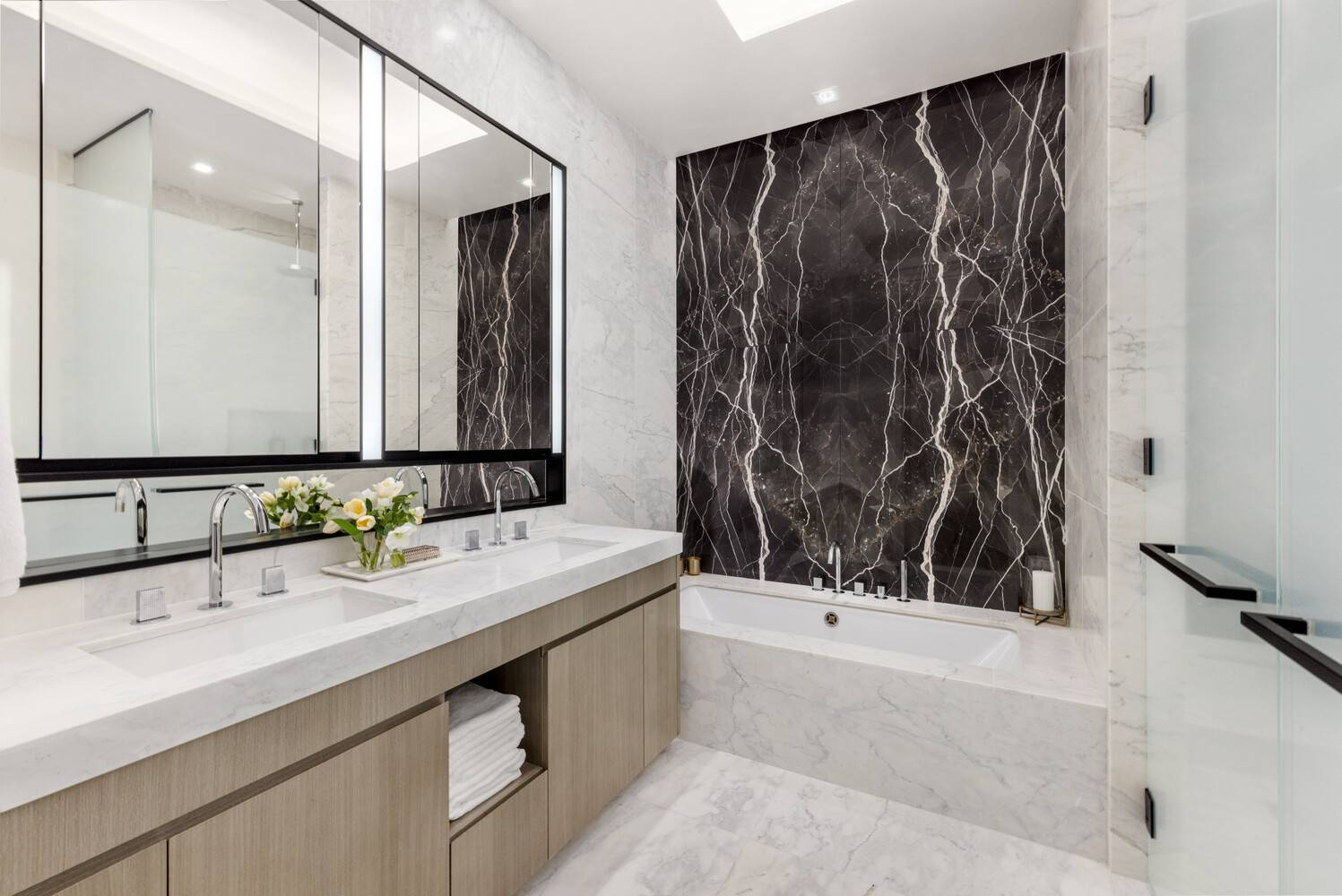 Immediate Occupancy. Paying homage to the most coveted elements of an architectural masterpiece at 108 Leonard, ornamental majesty and historic provenance are leveraged anew with fresh modern forms and contemporary ...