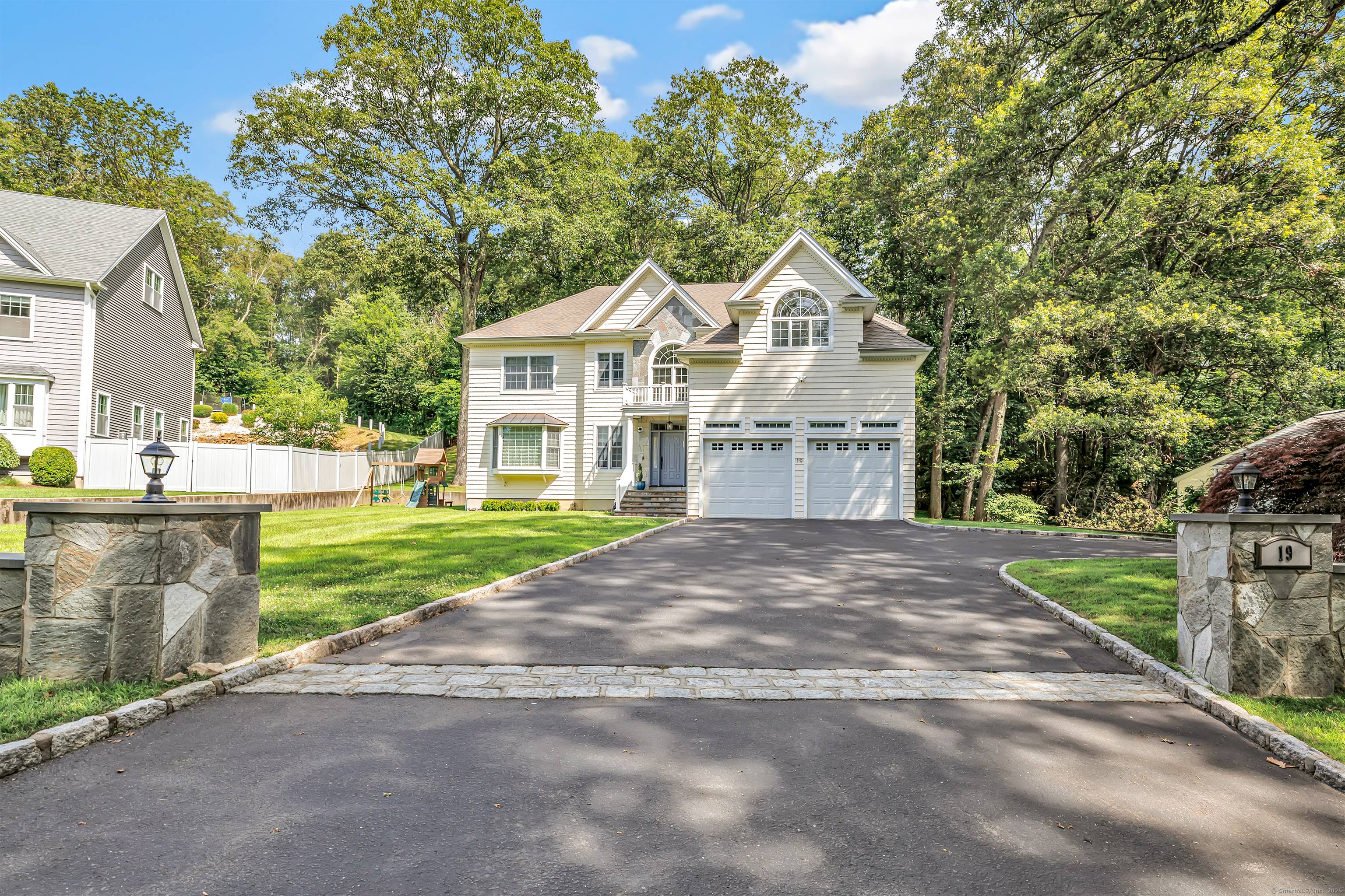 Nestled in one of Trumbull's most desirable neighborhoods, an impeccably maintained modern colonial with 4 bedrooms 4 bathrooms 3 Full 1 Half.