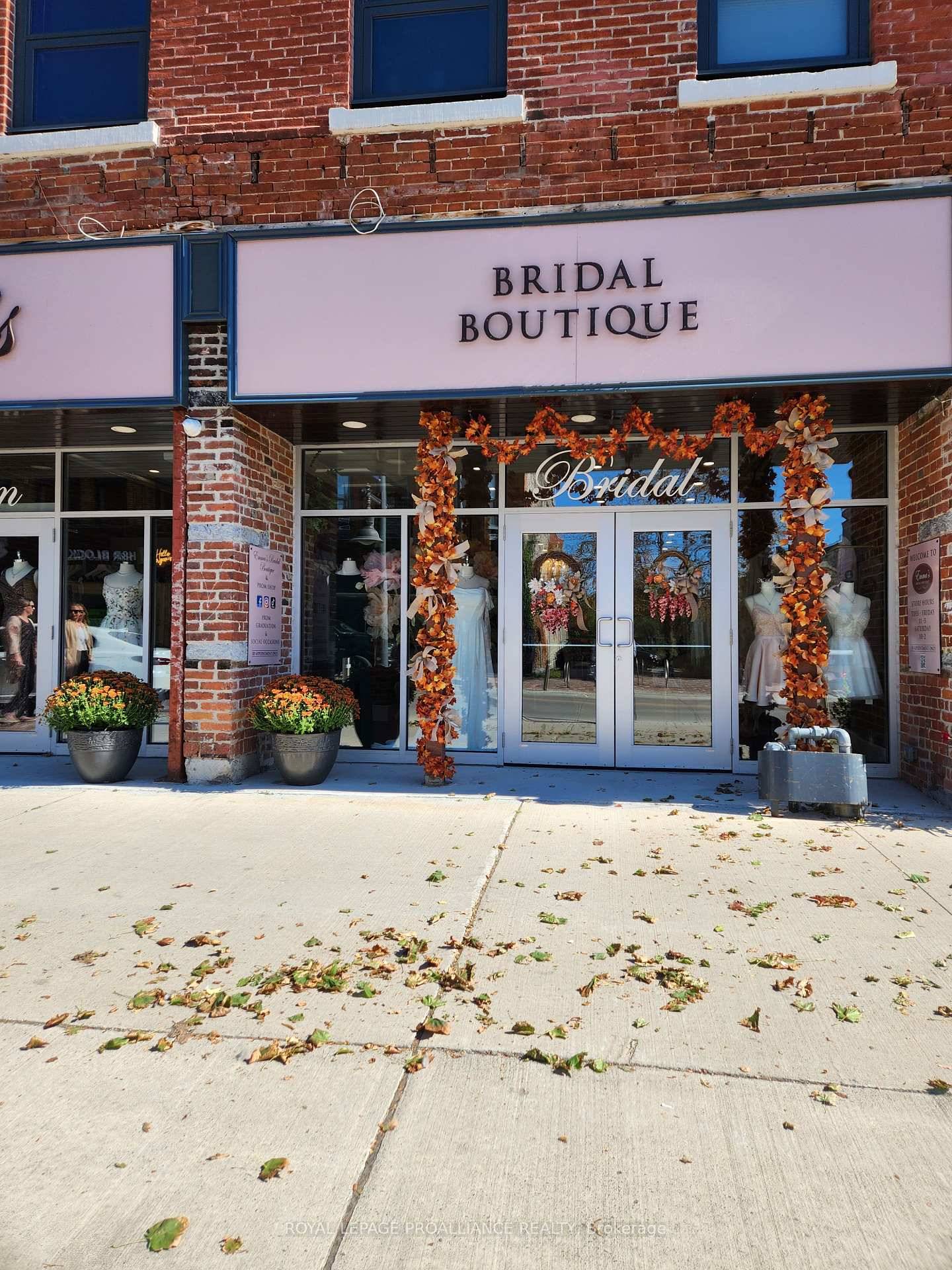 Step into a world of elegance and opportunity with Emma's Bridal Boutique, Belleville's award winning and most talked about destination for bridal and prom fashion.