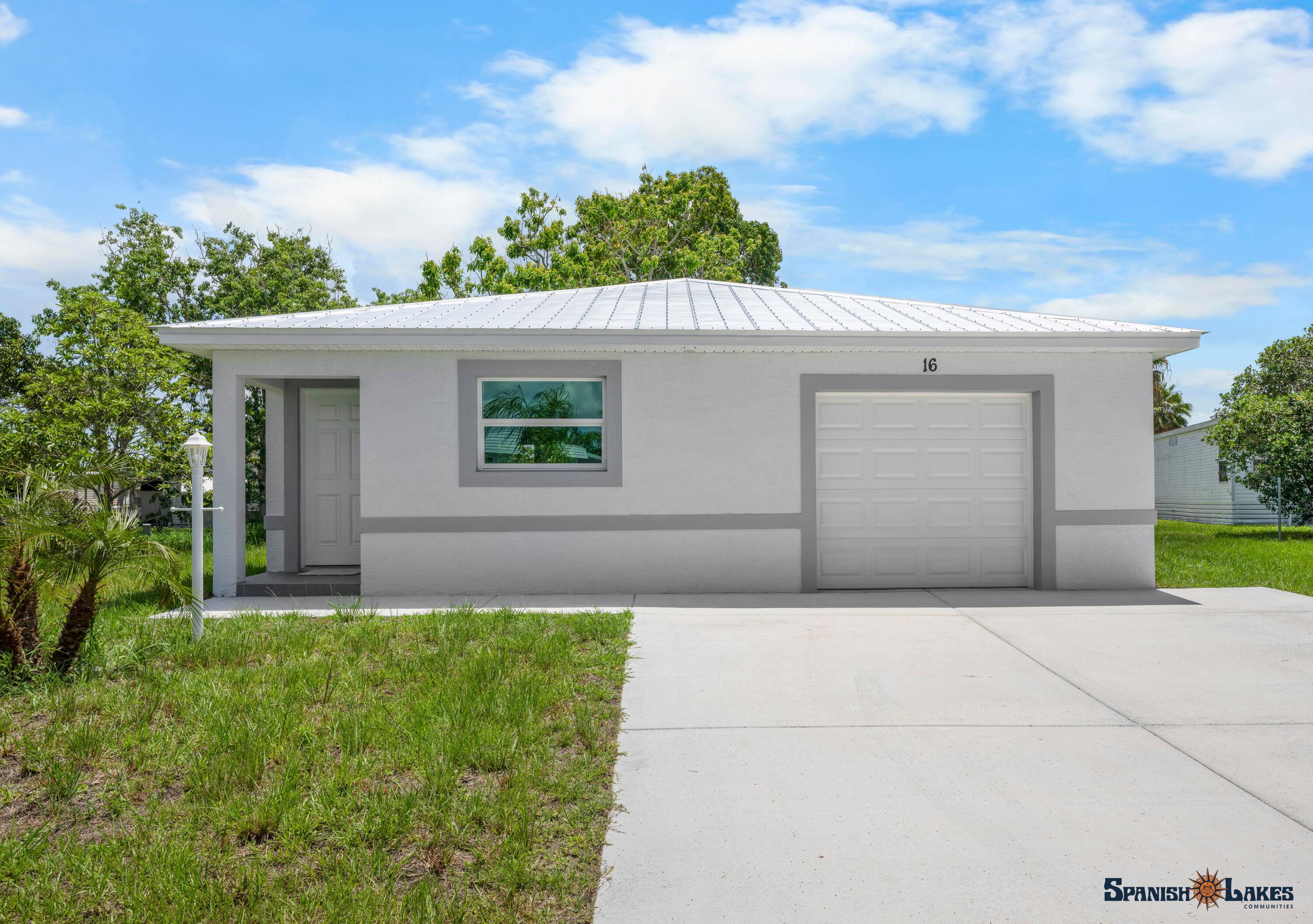 Welcome to easy, elegant 55 living in our innovative and beautifully designed 1 bedroom Braden model.