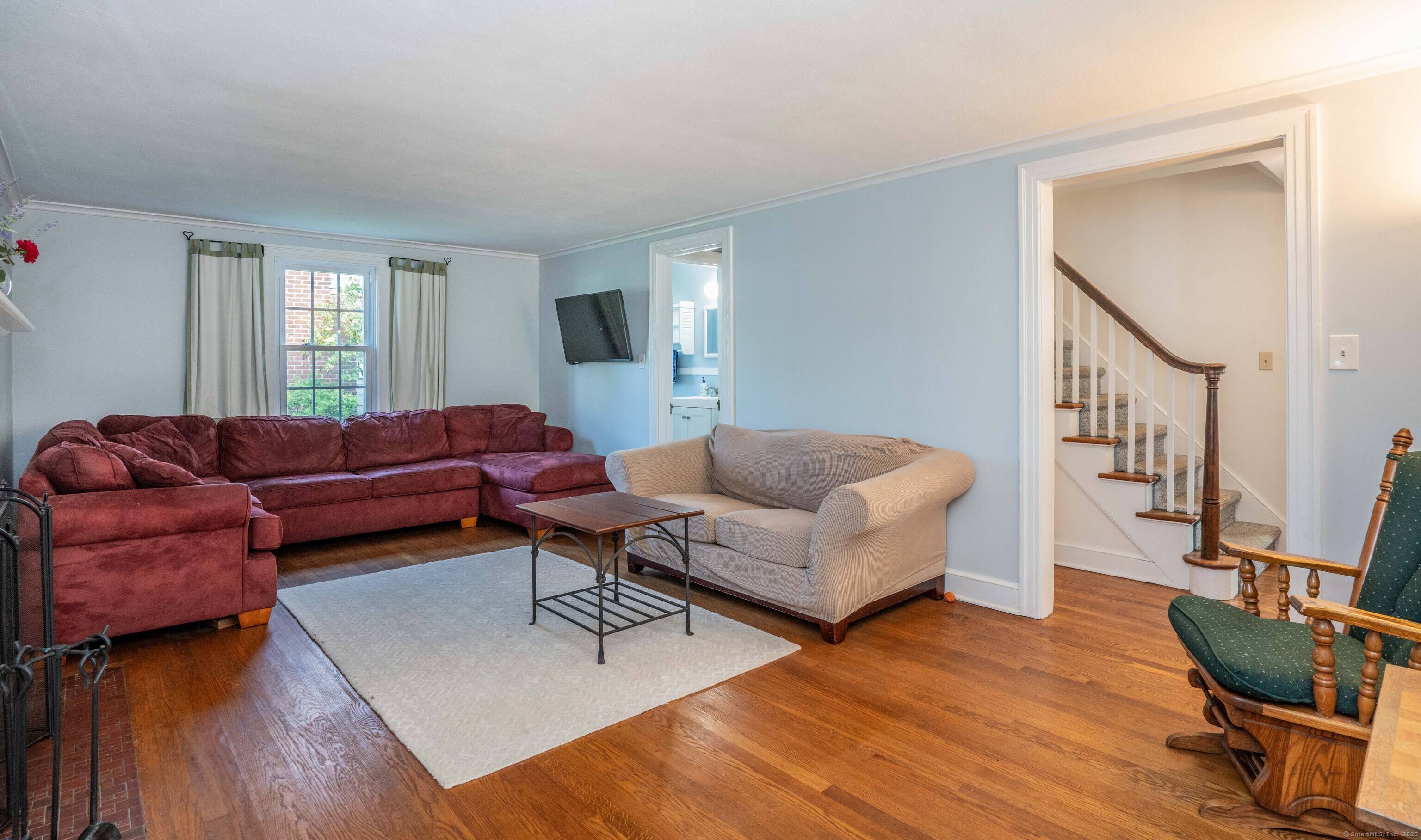 Fantastic Colonial close to everything you could want !