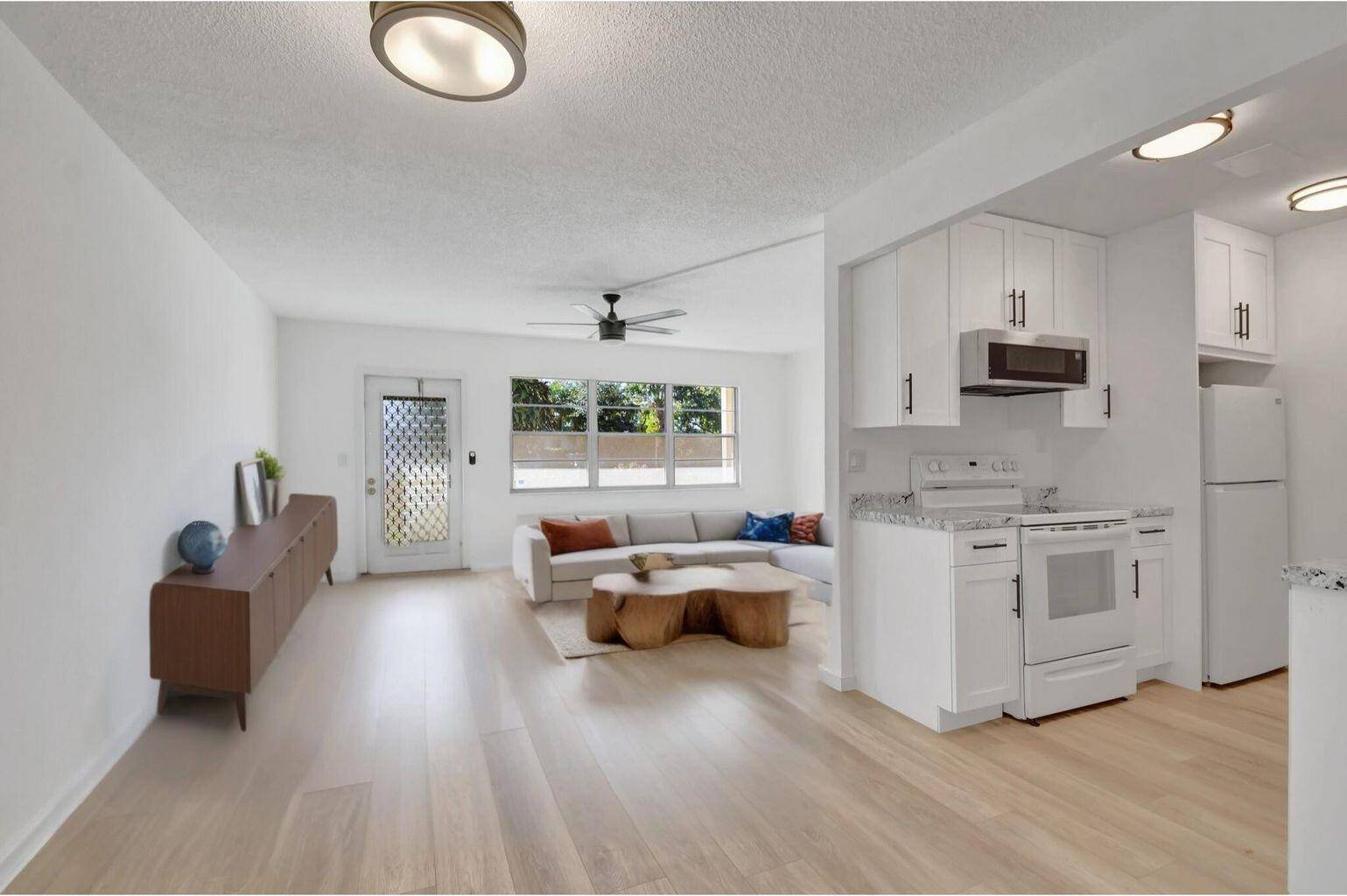 Motivated seller ! Beautifully renovated 1BR 1.