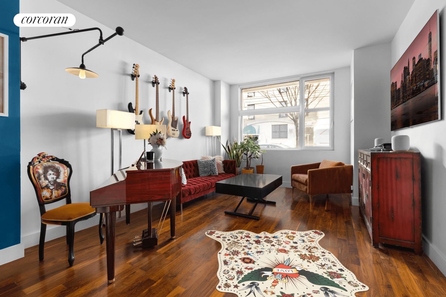 Welcome to 214 N. 11th 1N, 1 Bedroom 2 bathroom duplex in Warehouse 11, a luxury condominium in the heart of Williamsburg, Brooklyn.