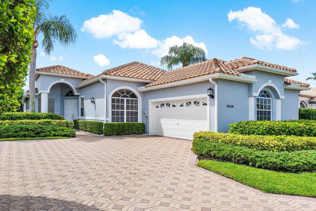 Beautiful 3BD 2. 5BA office home in Long Lake Palms.
