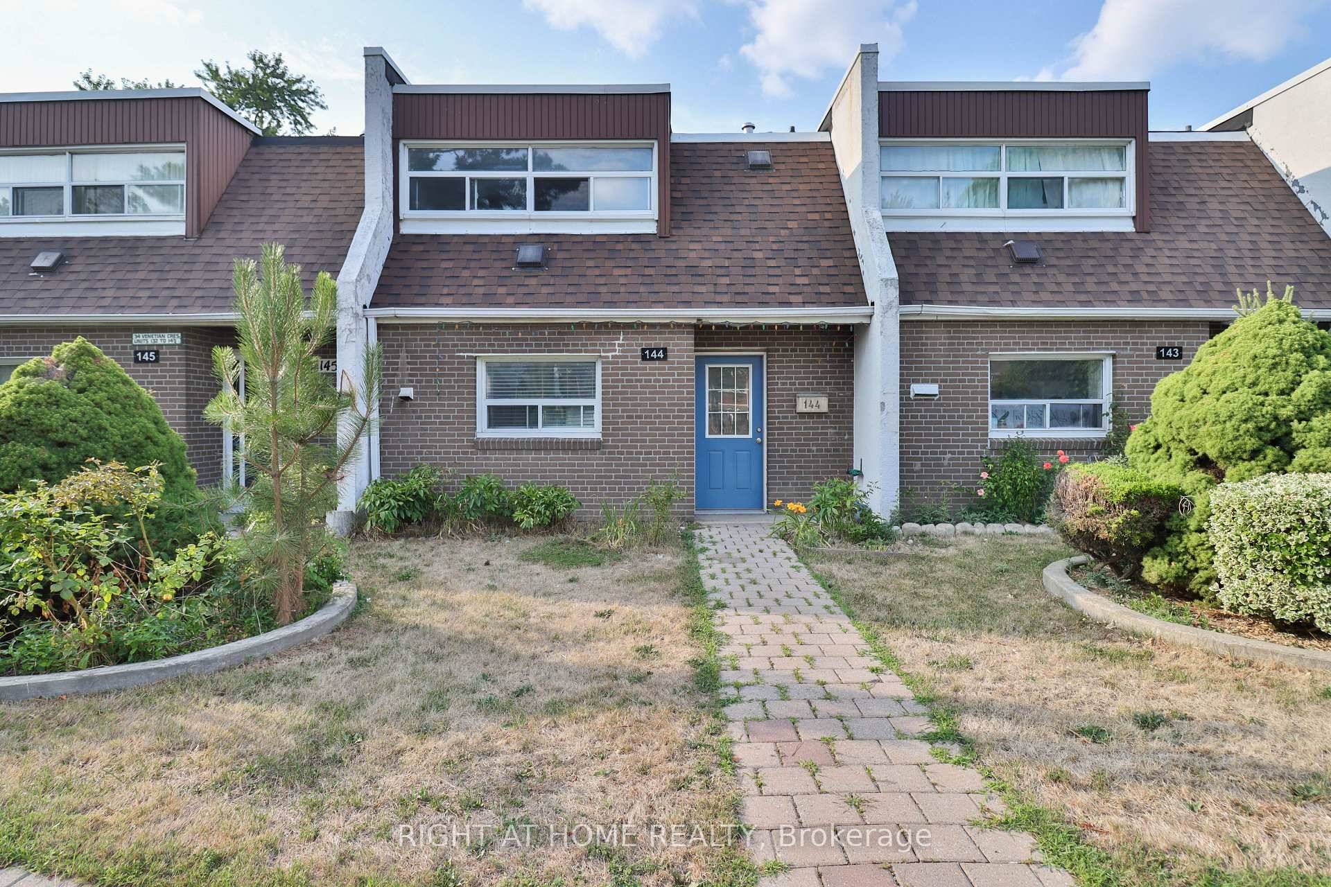 Welcome to unit 144 at 34 Venetian Crescent, offers the ultimate blend accessibilty and affordability.