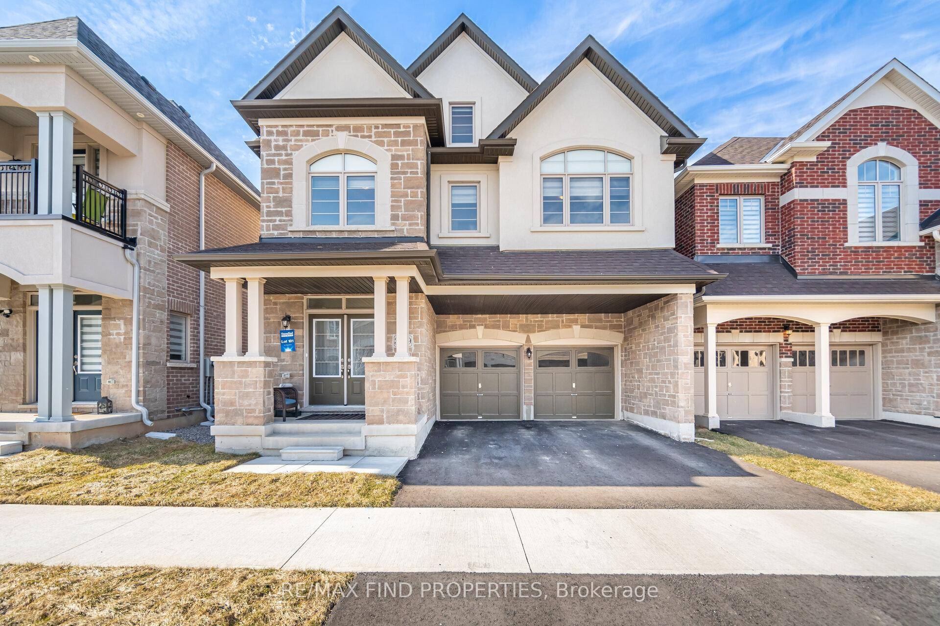 Great Value in The Wheaton Refined Luxury in Alton Village by Sundial HomesIntroducing The Wheaton, an impeccably designed luxury residence nestled in the heart of Alton Village, one of Burlingtons ...