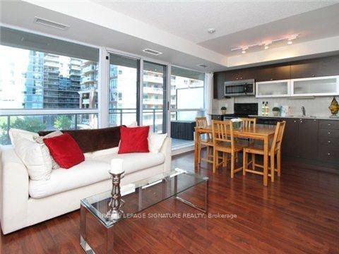 Welcome Home To The Vibe Condos !