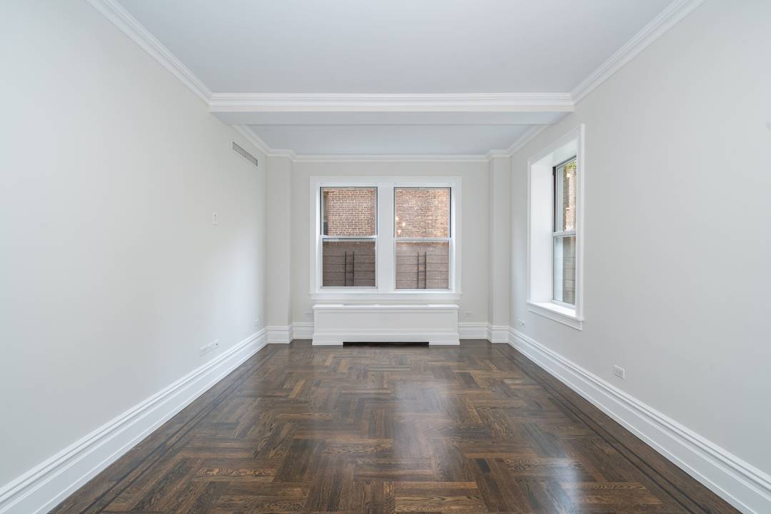 Upper West Side 2 Beds 2 Baths !