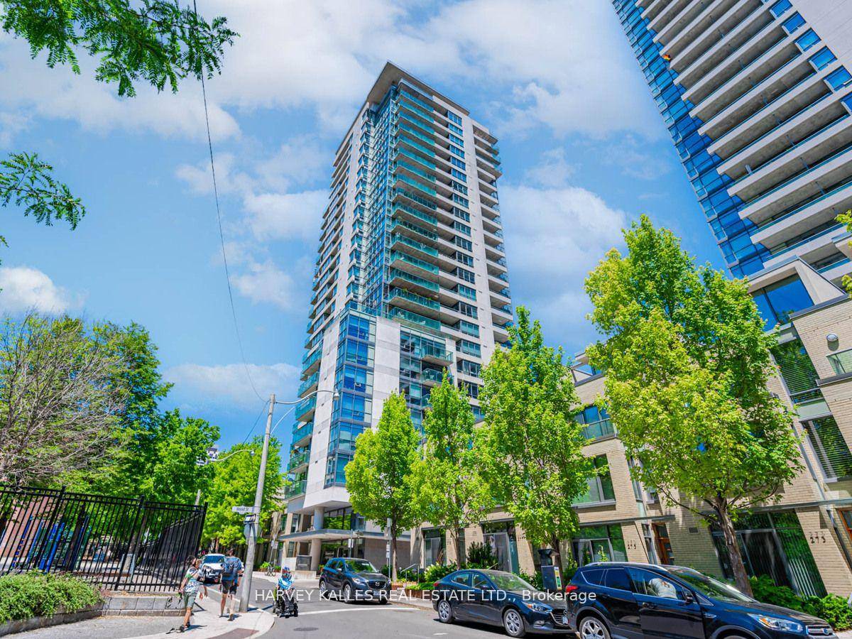 Priced to Sell. Luxurious 'Radio City' Condo One Of The Most Prestigious Locations In The Heart Of Toronto !