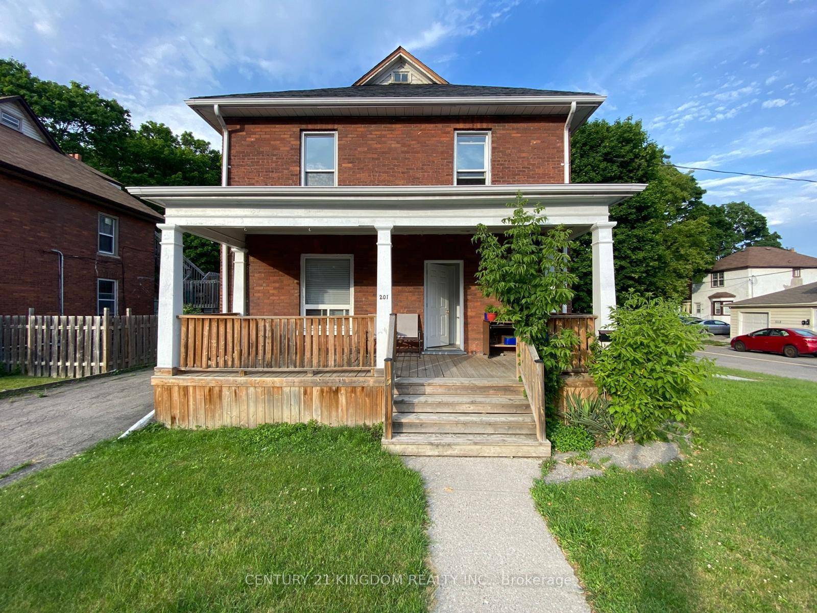 All inclusive, This bright and spacious 2 bedroom plus den, 1 bathroom apartment is located on the second floor of a well maintained triplex at 201 Albert Street in Oshawa.