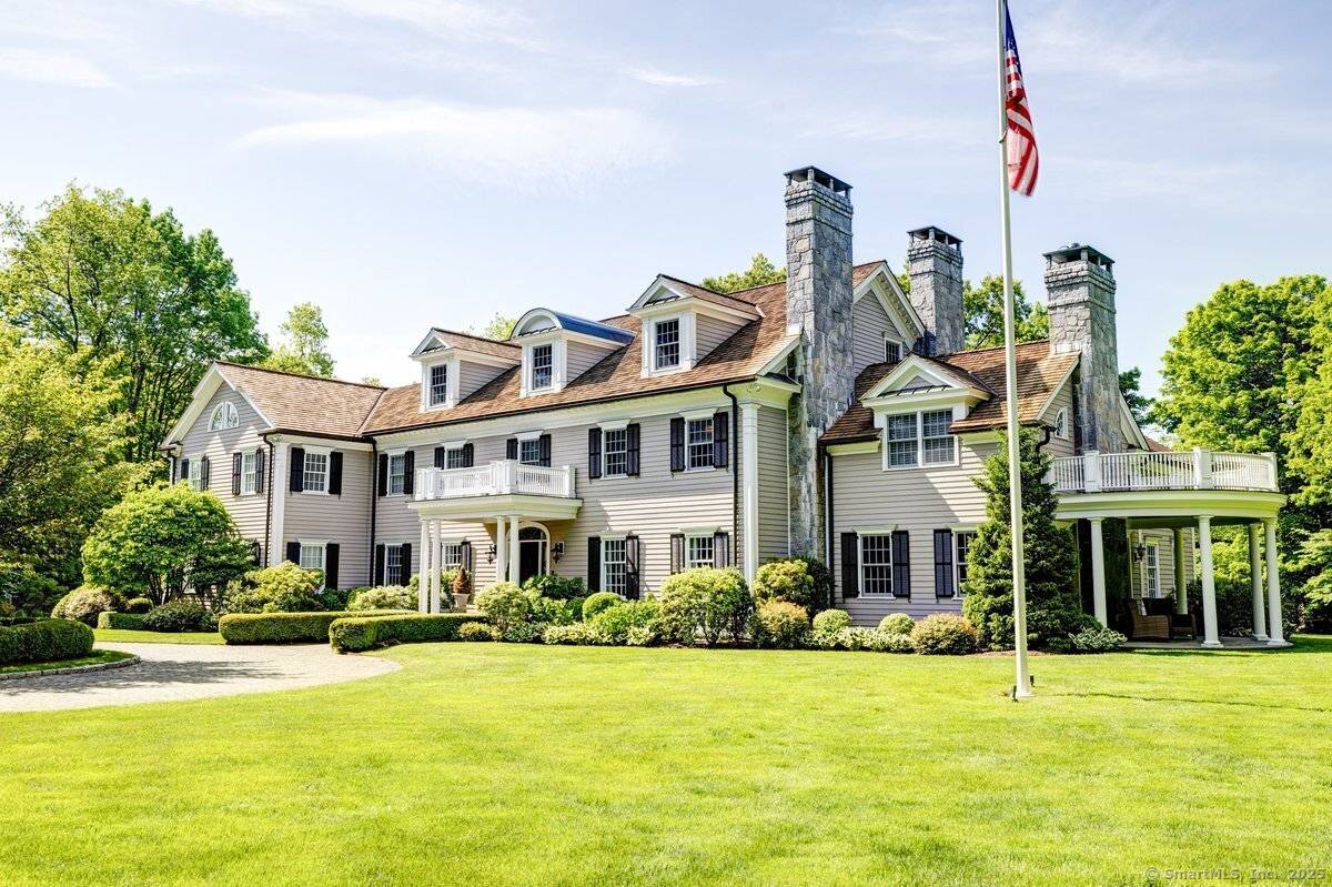 Welcome to Stonewall Manor a spectacular mini estate on 2.