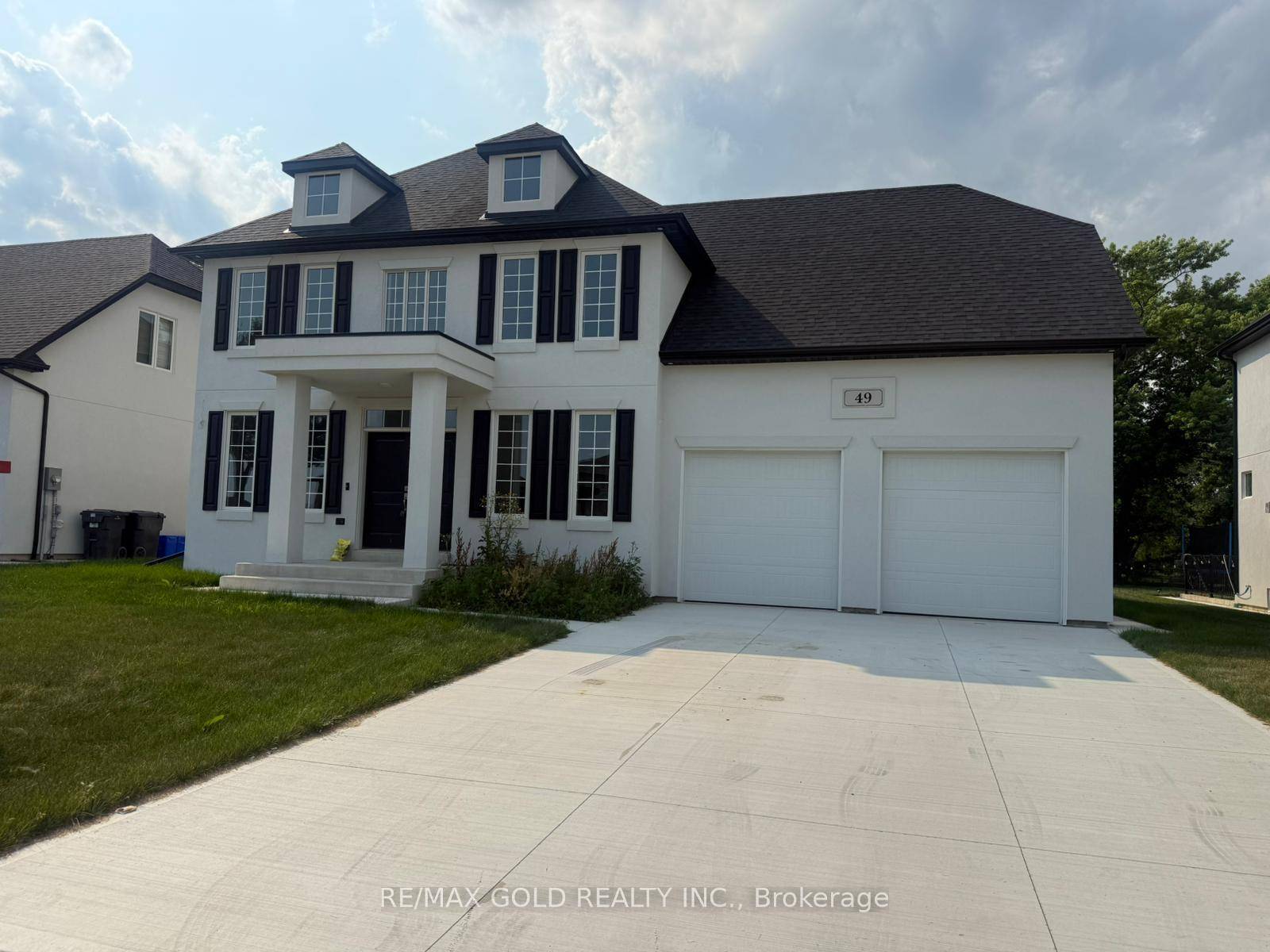 Beautiful 4 Bedrooms And 4 Bathroom House On Rent With High Ceilings, Separate living and family room, upgraded lighting package and Upgraded Kitchen.