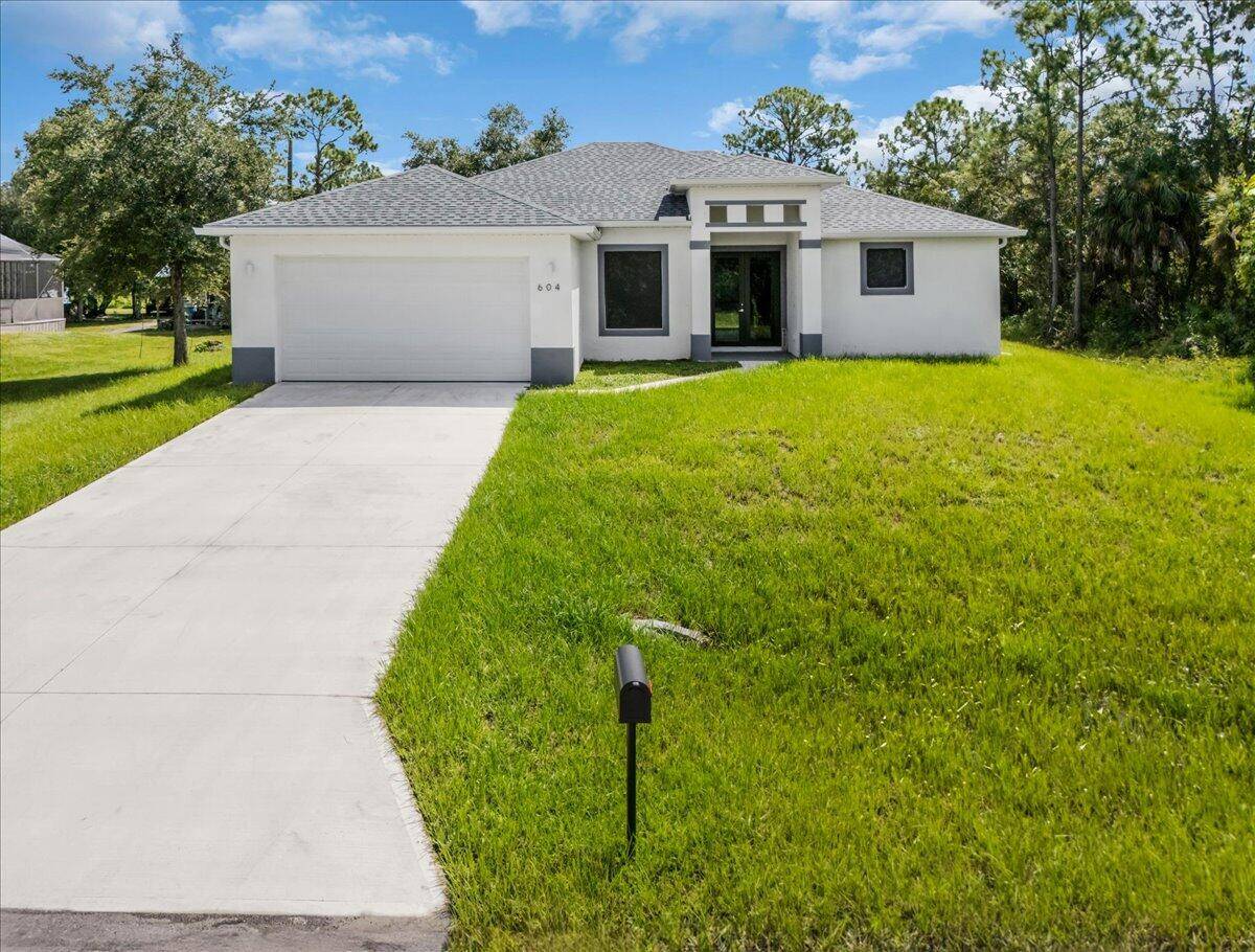 SELLER PAYS CLOSING COST !