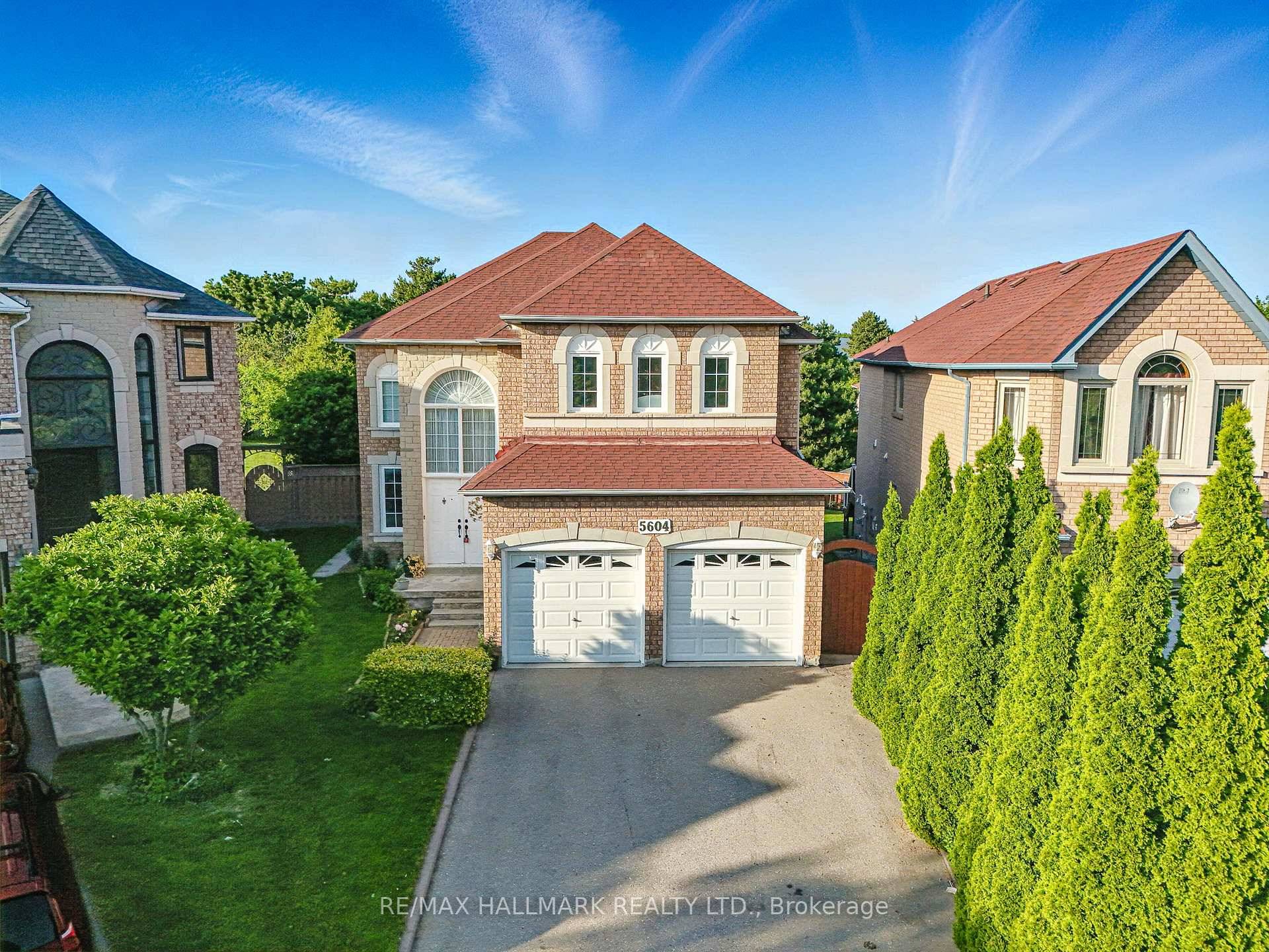 Wow LARGEST LOT ON THE STREET !