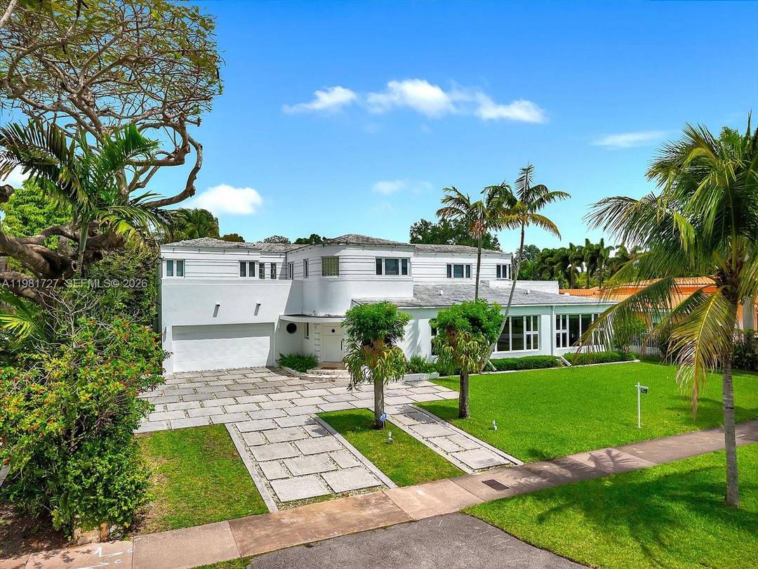 Welcome to a rare 1937 Art Deco Streamline Moderne masterpiece in the prestigious City of Coral Gables, perfectly positioned across from the Granada Golf Course.