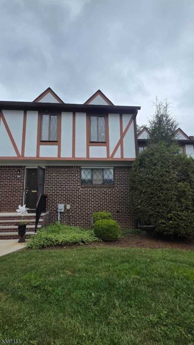 Welcome to this 1551 sq. ft.