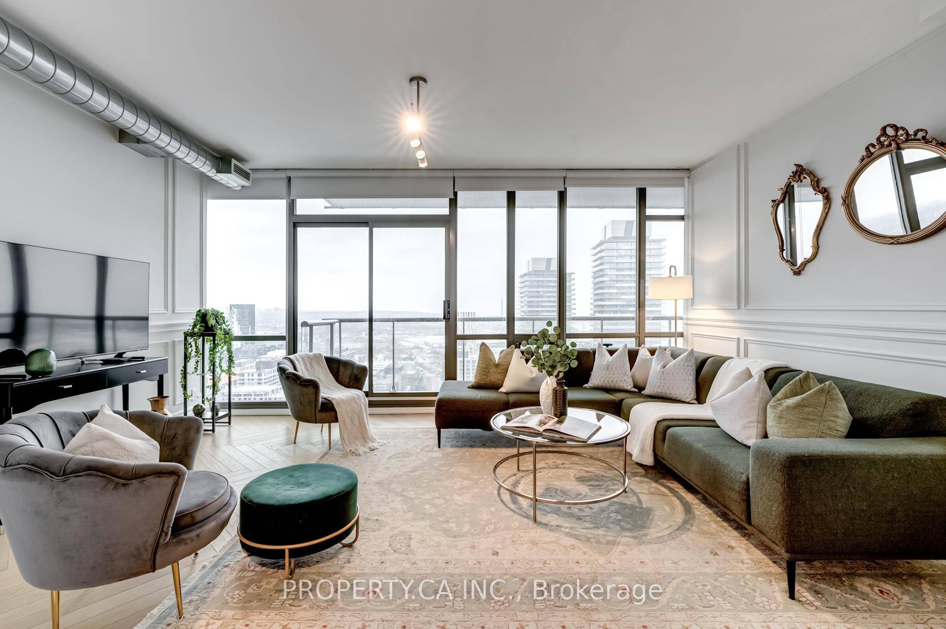 Welcome to Pure Spirit ! Elevate your lifestyle with this extraordinary, house like residence perched high above the historic Distillery District.