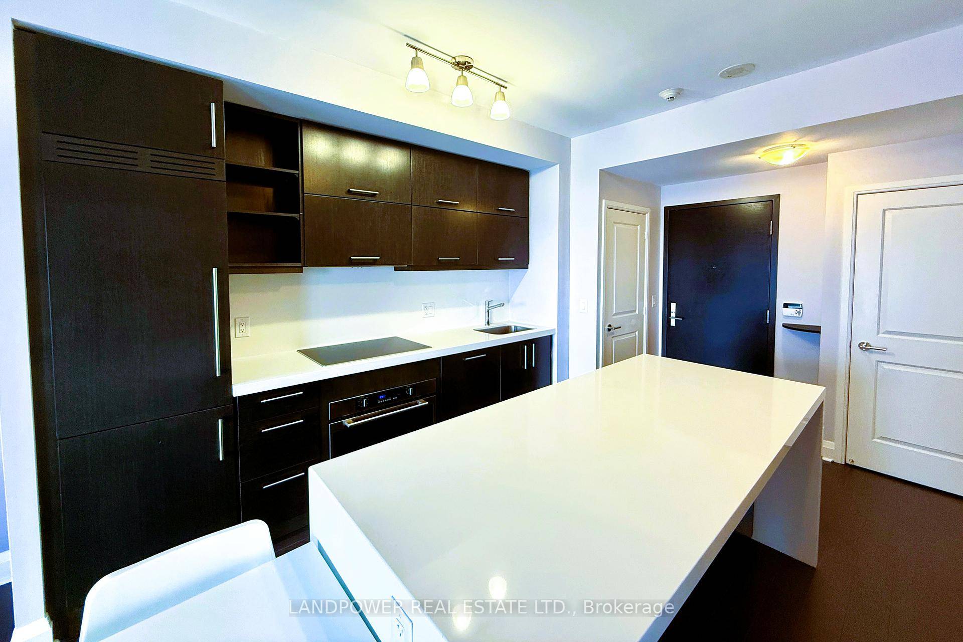 Luxury U Condo In The Heart Of Downtown Toronto.