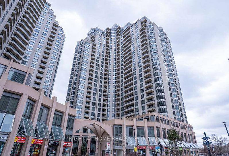 Luxuriously Renovated Corner Suite with Premium Finishes amp ; Prime Location !