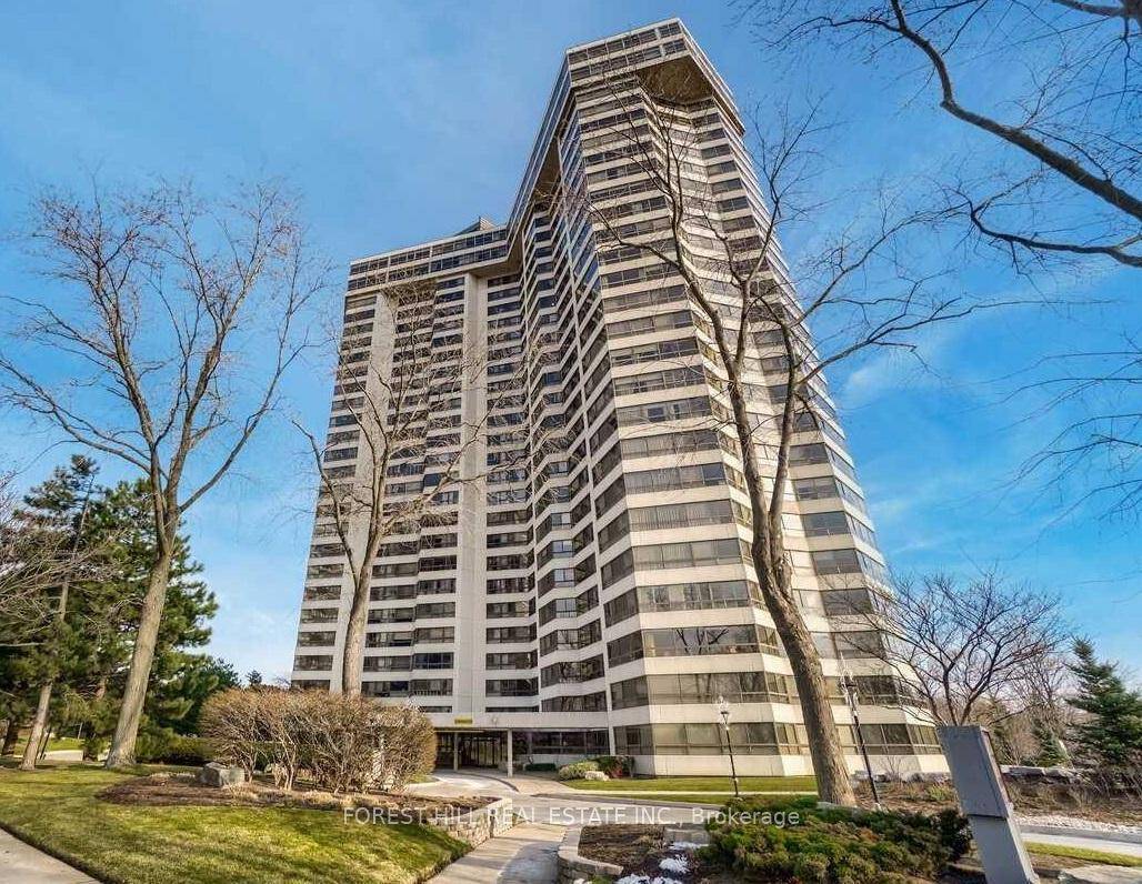 Welcome to Applewood Landmark where lifestyle meets comfort in the best possible way !