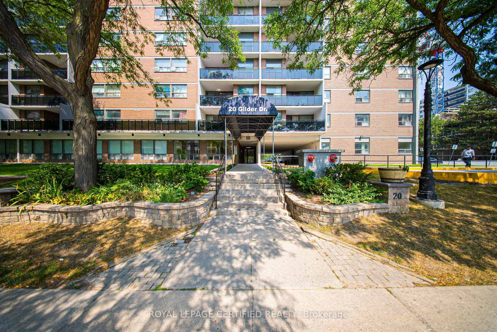 Welcome to Unit 905 at 20 Gilder Drive a beautifully updated 2 bedroom condo offering 1, 015 sq ft of bright, spacious living in the heart of Scarborough.