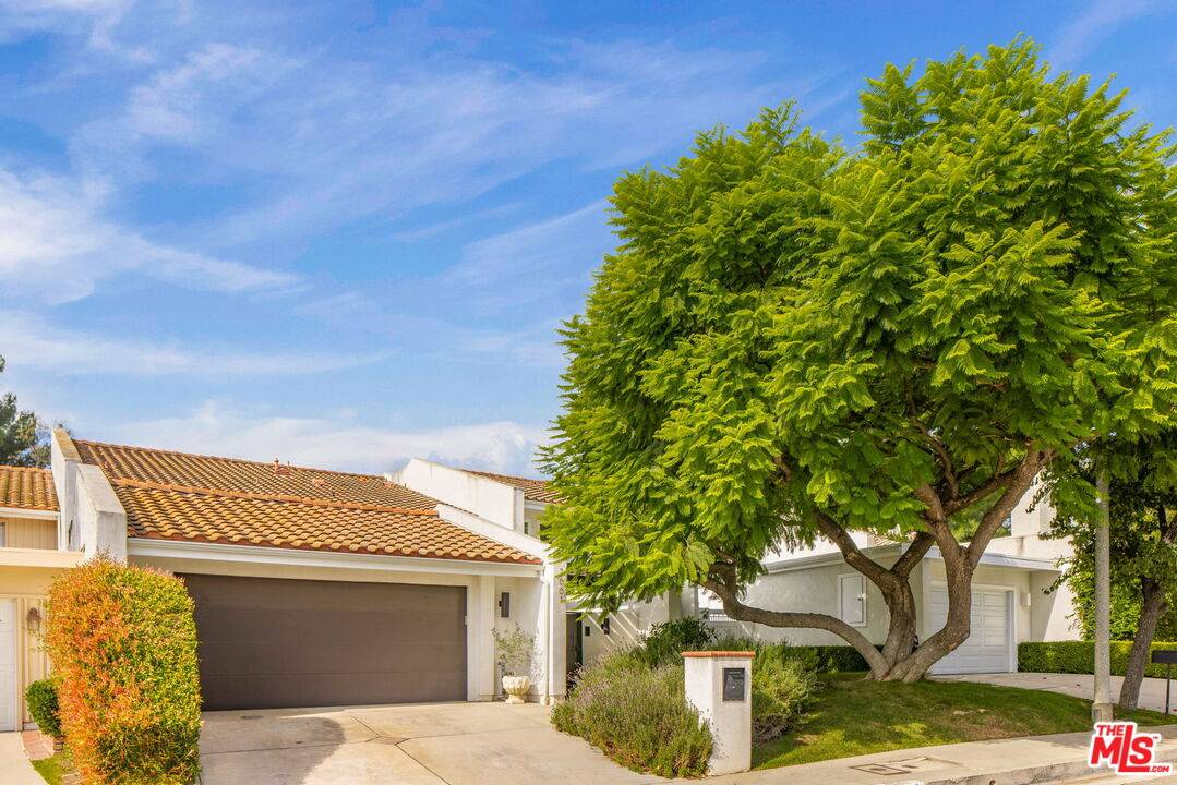 2661   Angelo Dr 3BR Bel Air La