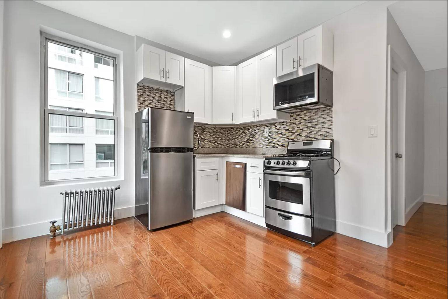 INQUIRE FOR VIDEO AVAILABLE STARTING JUNE 21ST ABOUT THE APARTMENT Gut Renovated, Bright 3 Bedroom, Exposed Brick, New Hard Wood Floors Throughout, Washer and Dryer In Unit, Recessed Lighting, West ...