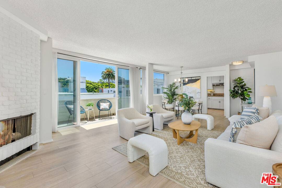 930   3rd St 2BR Santa Monica La