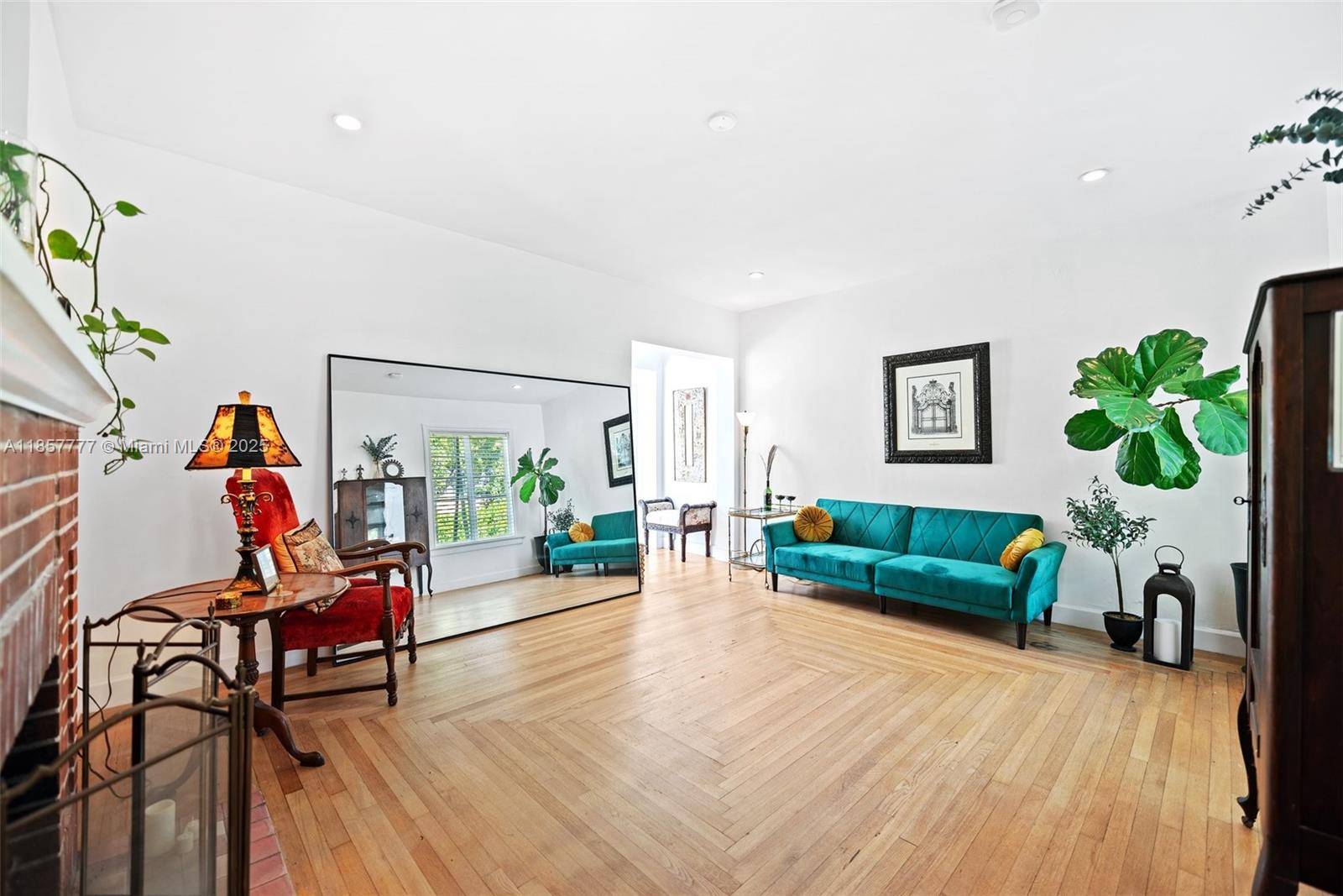 Rare Investment Opportunity Only Legal STR in Coral Gables !