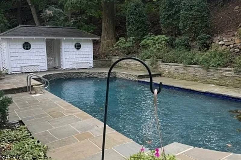 Welcome to this lovely 4 bedroom, 2.