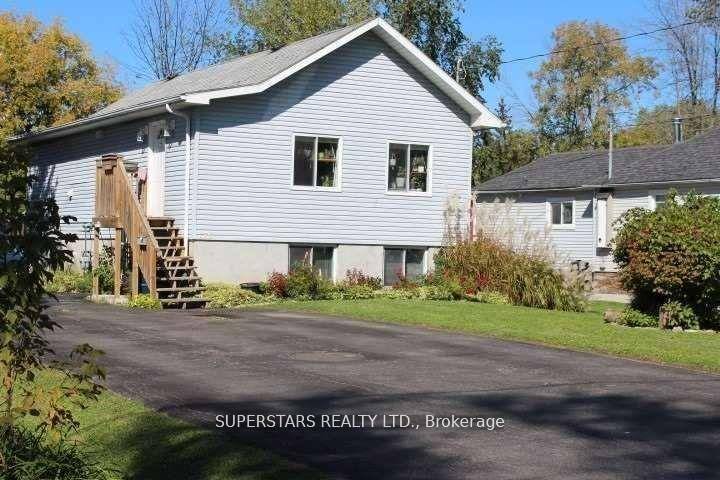 Great Opportunity To Rent This Immaculate, Recent Renovated Detached Bungalow On A Premium Lot Within Walking Distance Of Lake Simcoe !