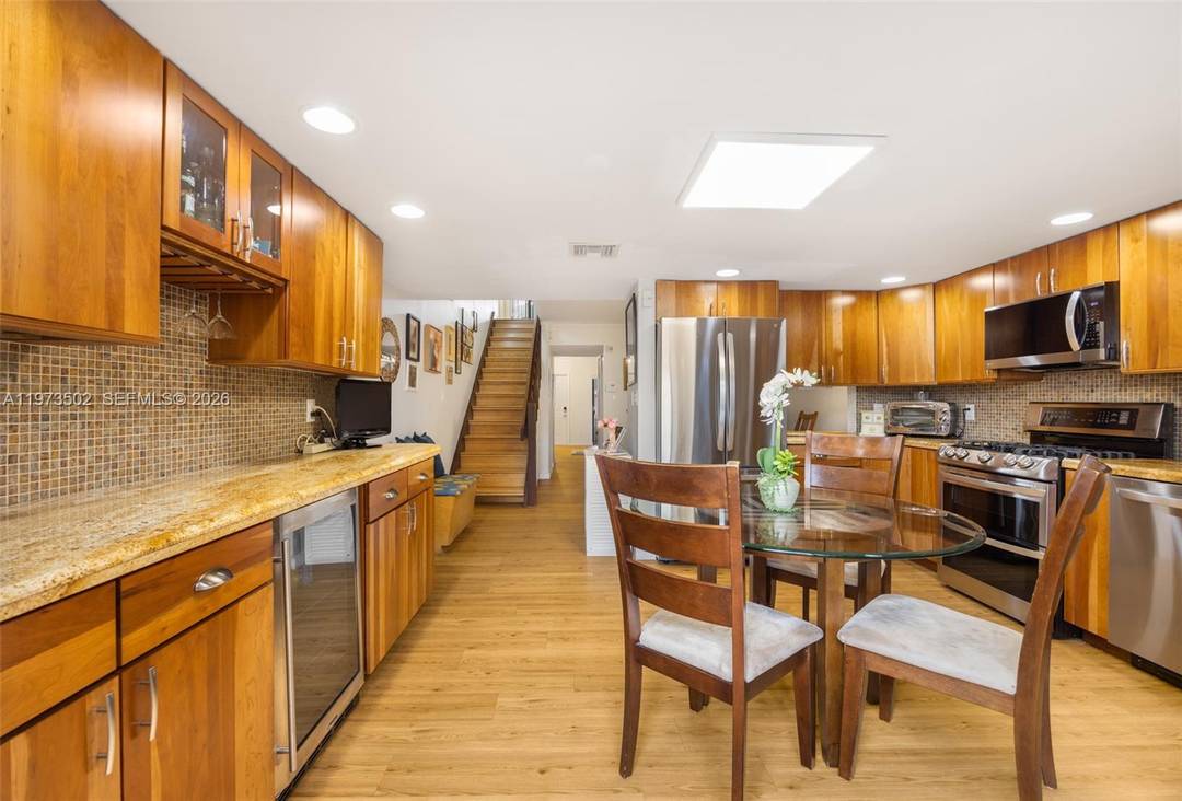 Here's your chance for a sneak peek at a rarely available floor plan in the sought after Sabal Chase neighborhood.