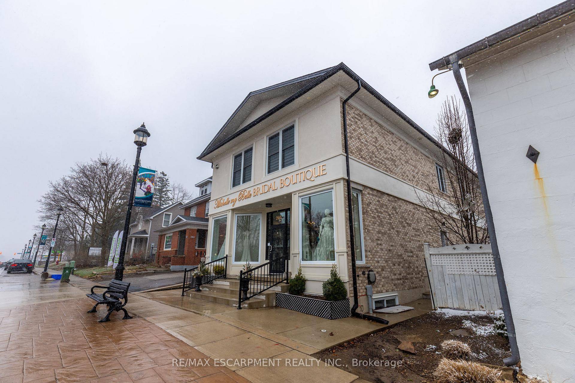 Introducing downtown Waterdown living !