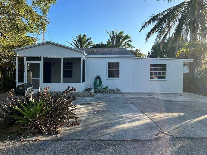 Welcome Home ! This 2 bedroom 1 bathroom Main house with a 1 bedroom 1 bath guest house in the back.