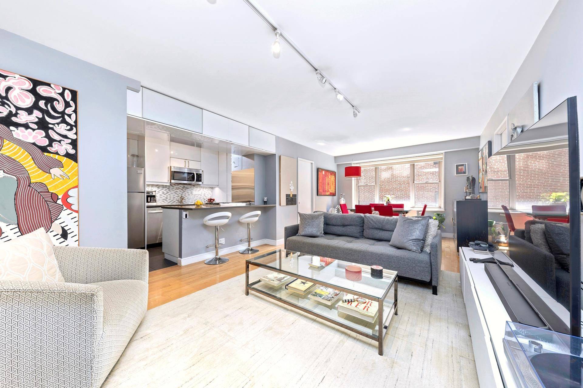SPRAWLING RENOVATED 3 BEDROOM, 2 BATH HOME HOME OFFICE WITH GREAT OPEN FLOORPLAN AT A TERRIFIC PRICE !