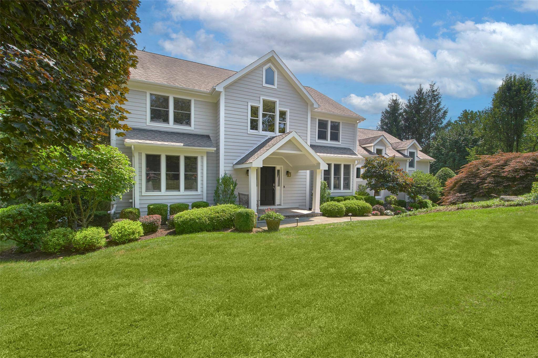 Meticulously maintained, beautifully appointed 4 bedroom, 4 full and 1 half bath Colonial set on a level acre at the end of a quiet cul de sac in prestigious Inglenook ...