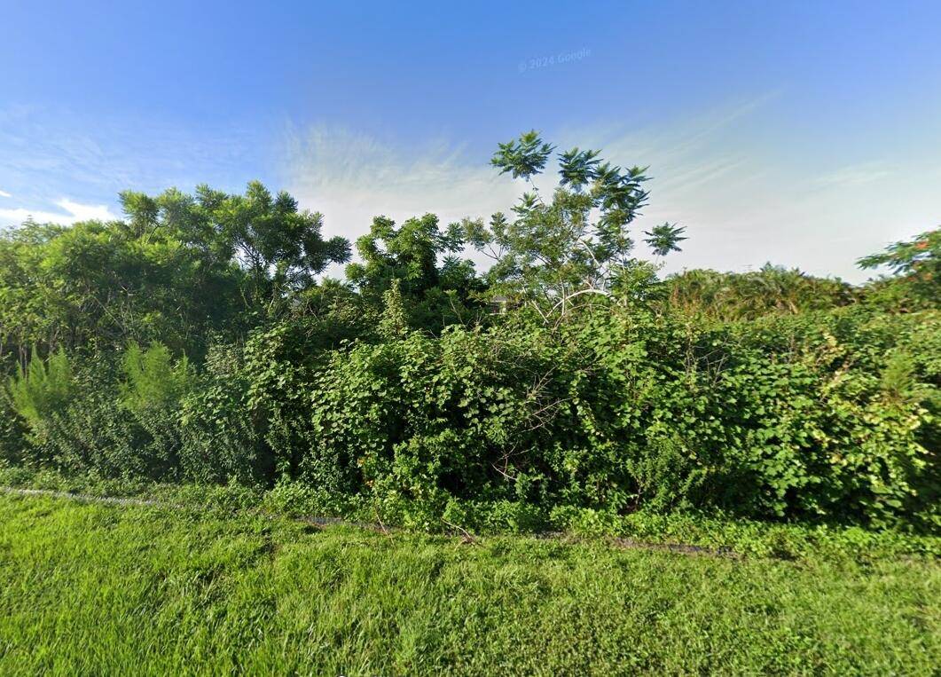 Beautiful. 45 acre site in Port St.