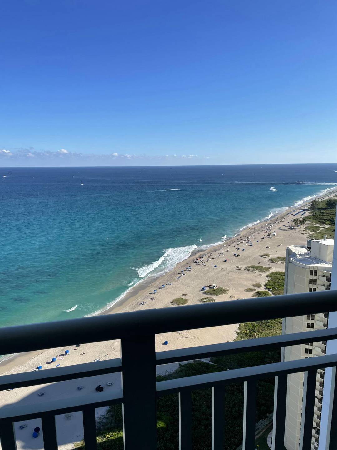 This recently newly painted unit in the C stack provides outstanding unobstructed views of the Ocean as well as the intracoastal, floor to ceiling impacts glass and doors, enjoy all ...