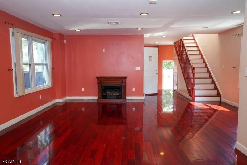 Welcome to this beautifully maintained single family home located in Clifton.