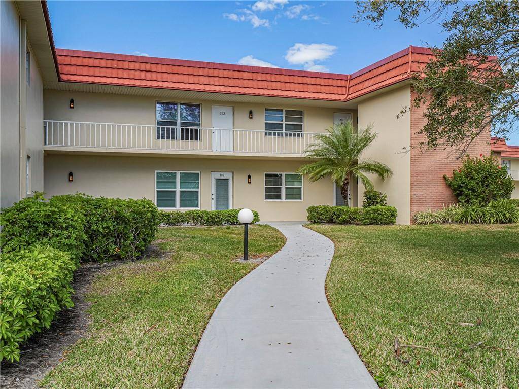 THIS MUST BE THE PLACE ! Opportunity knocks at this top floor condo on the 16th fairway golf w lake views !