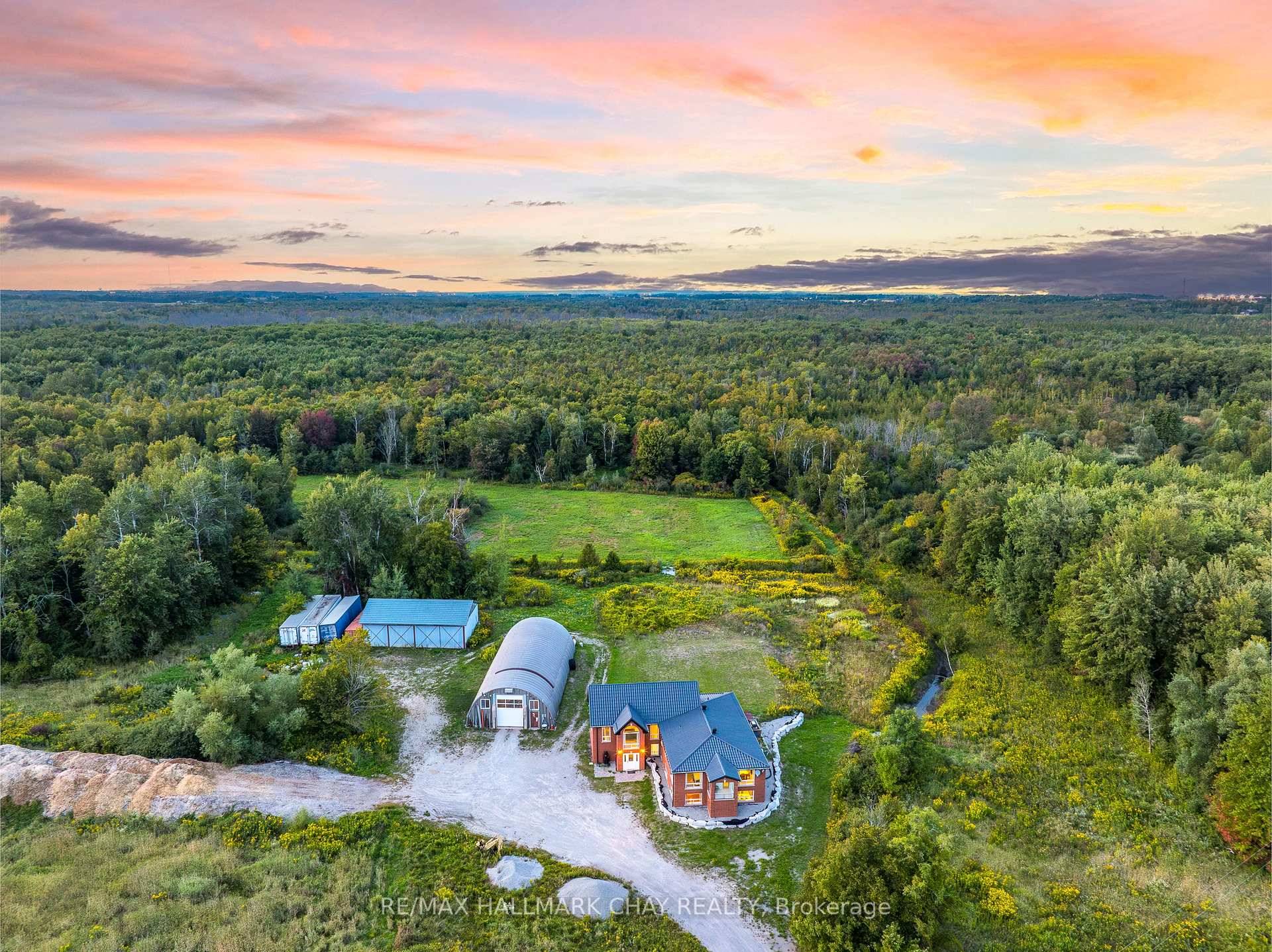 Custom Built, Multi Generational Designed Raised Bungalow With In Law Suite amp ; Separate Entrance, Nestled on 30 Beautiful Acres Of Private EP Land amp ; Stream !